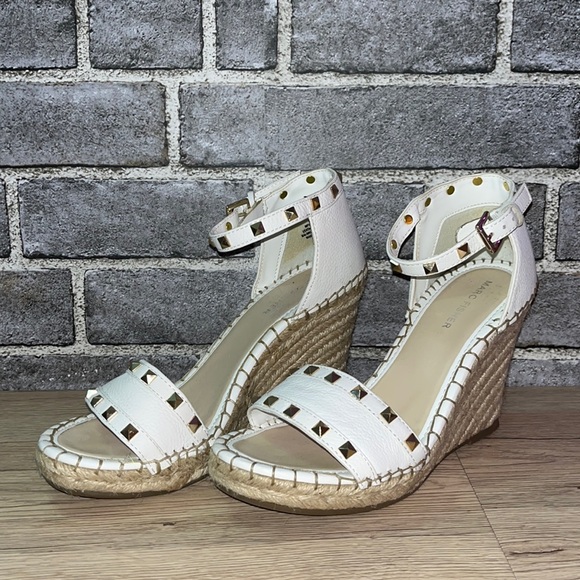 Marc Fisher Shoes - White  wedges 🤎🤍